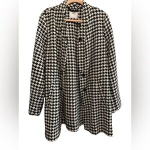 Old Navy Black and White Houndstooth Jacket